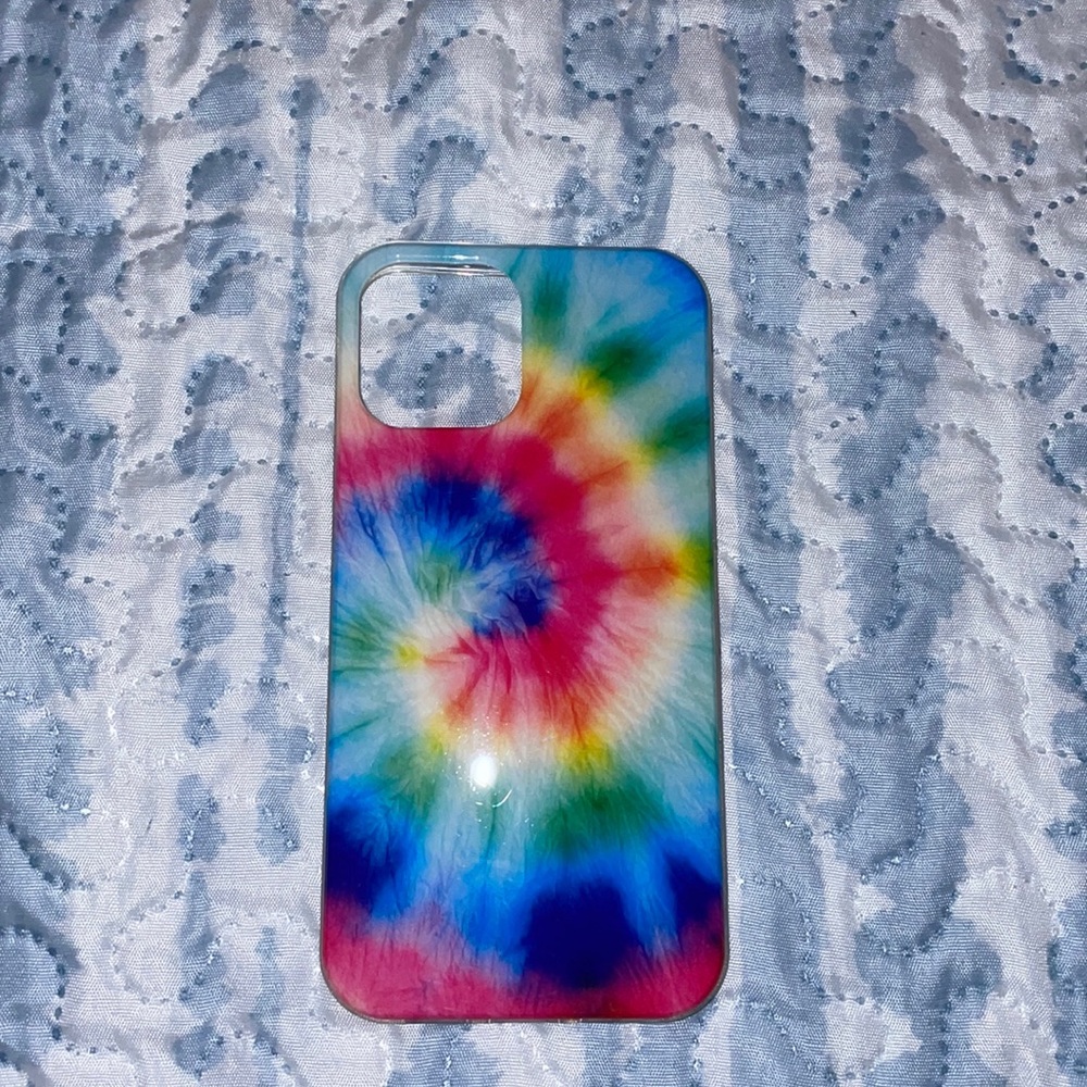 iphones 12/12 pro tye dye phone case